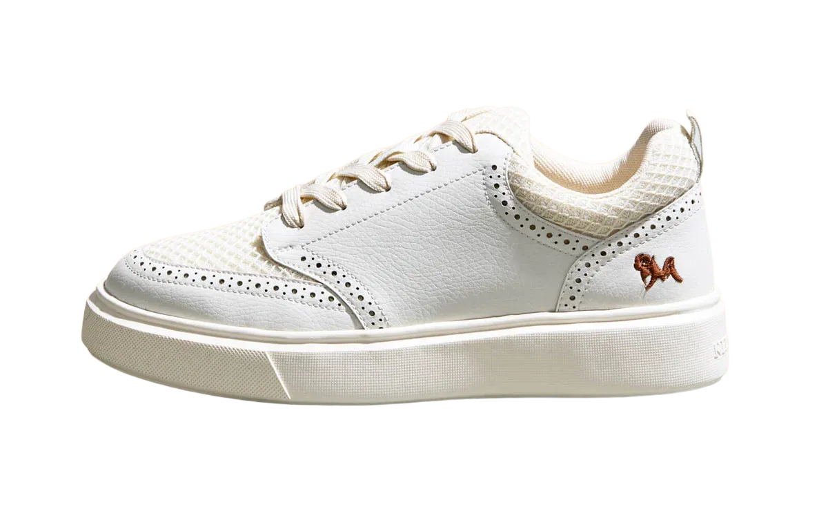 Pure Motion Sneakers : Ivory